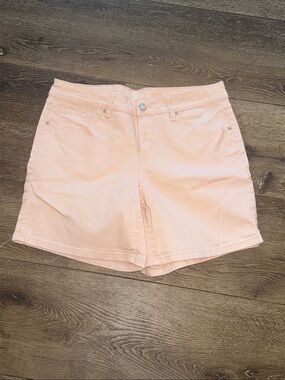 Soundstyle light pink shorts 10